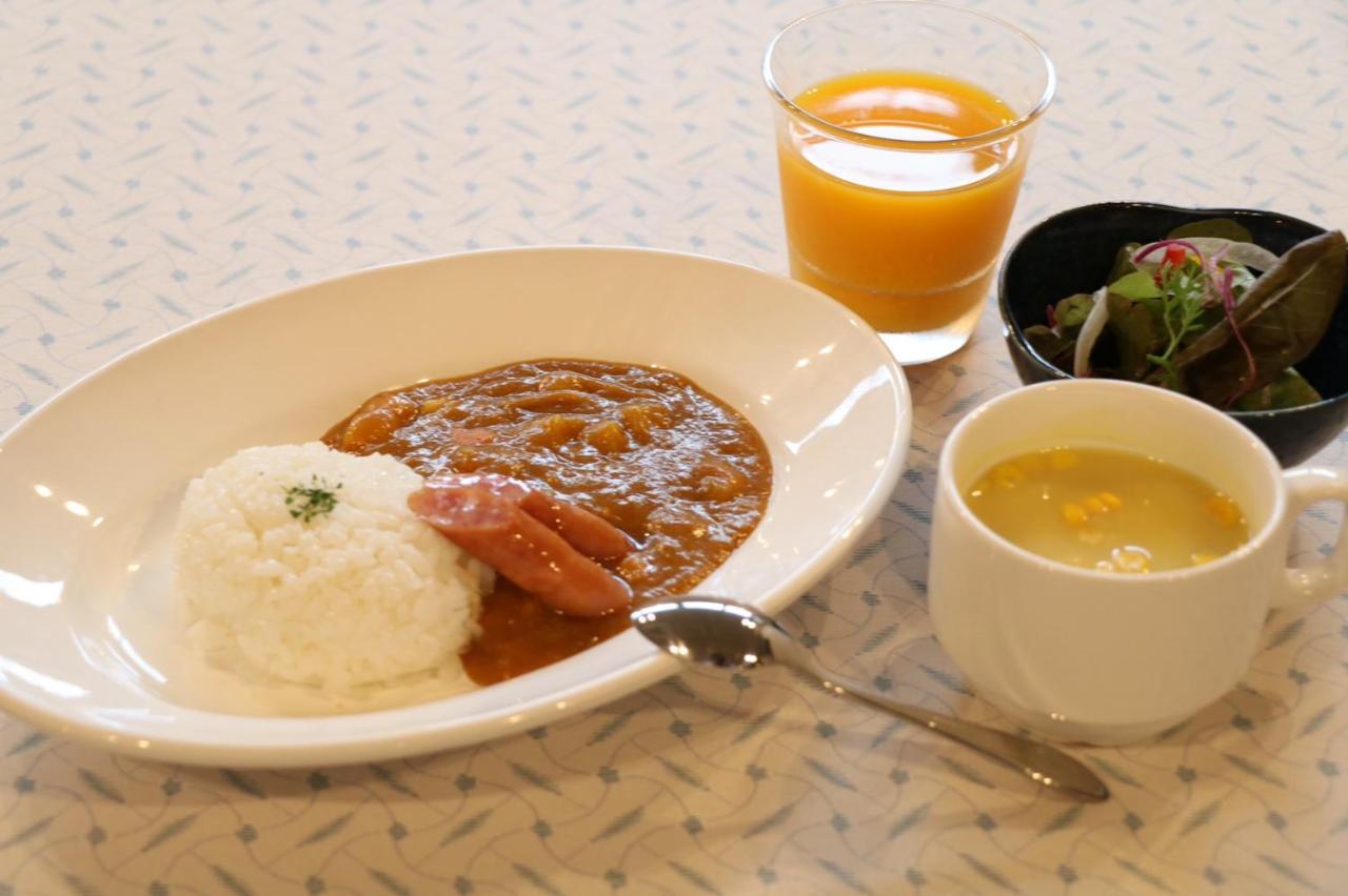 Hotel Front Inn Fukuoka Airport Bagian luar foto